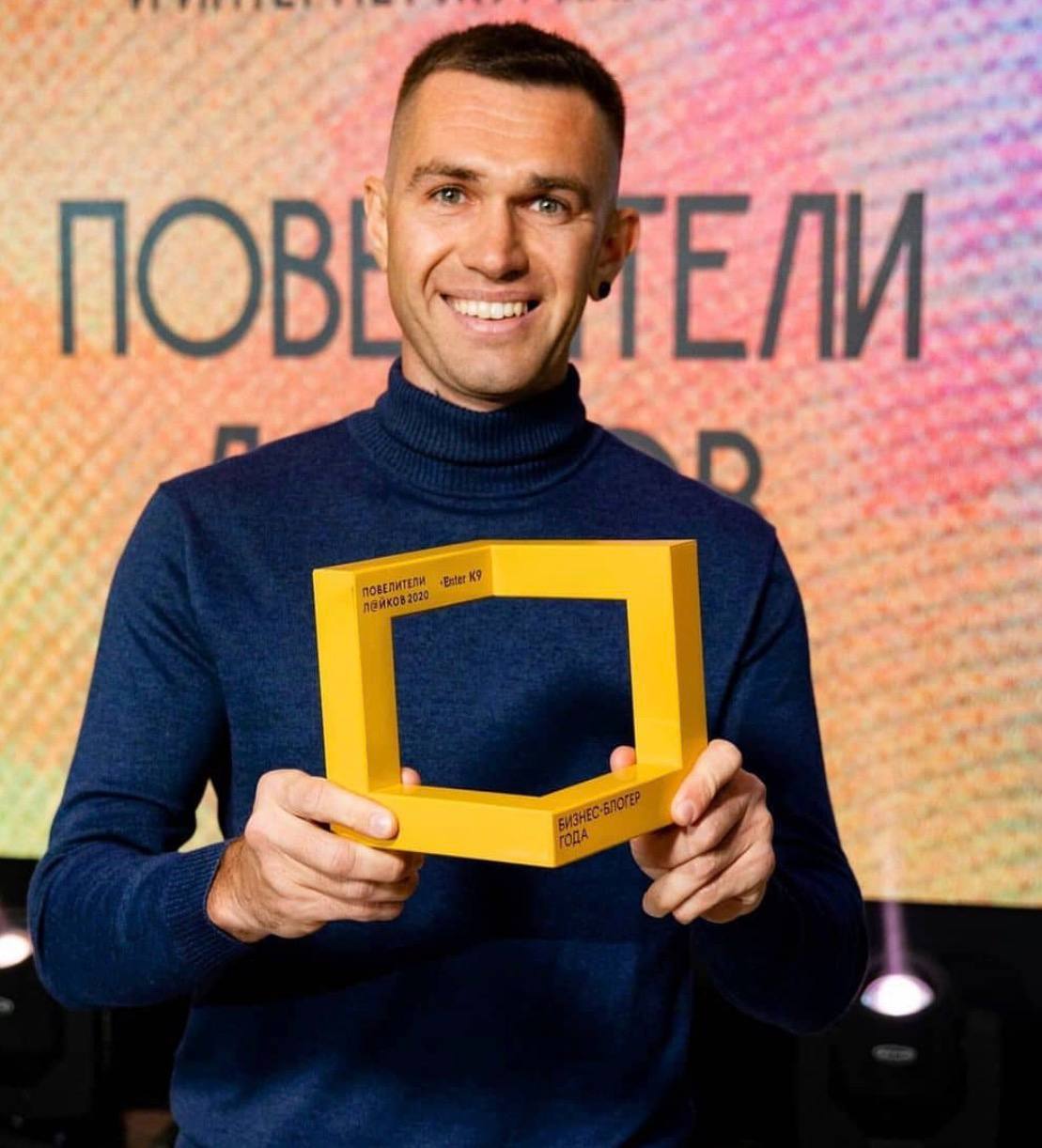 БУЛАТ ЗАКИРОВ